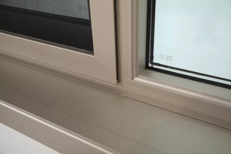 铝门窗隔热材料工作原理